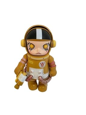 Mega Space Molly 100% X Care Bears Tenderheart Figure Series 3 Pop Mart